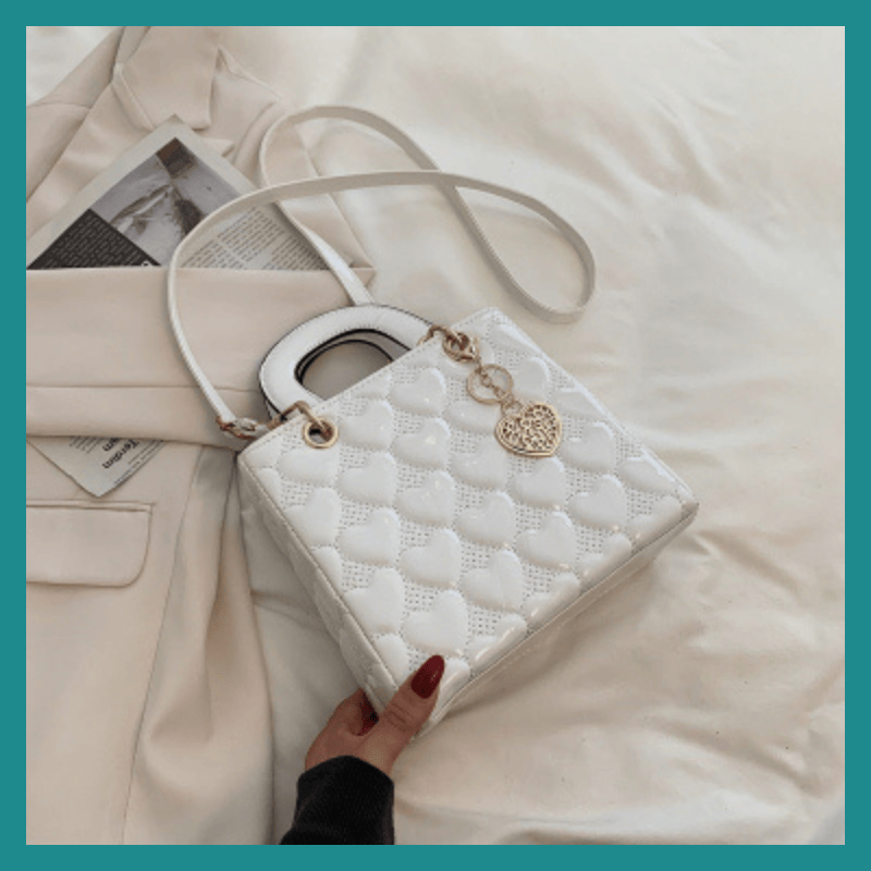Sac à Main en Cuir Verni pour Femme – L’élégance brillante pour un style irrésistible