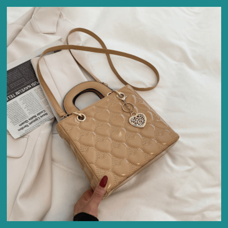 Sac à Main en Cuir Verni pour Femme – L’élégance brillante pour un style irrésistible