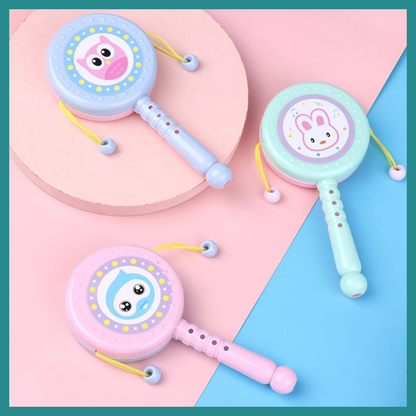 Tambour À Hochet En Plastique Pour Bébé  – Un Petit instrument Idéal Pour éveiller Les Sens Et Accompagner Les Moments De Jeu Et De Découverte