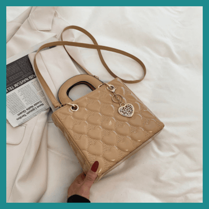 Sac à Main en Cuir Verni  pour Femme – L’élégance brillante pour un style irrésistible